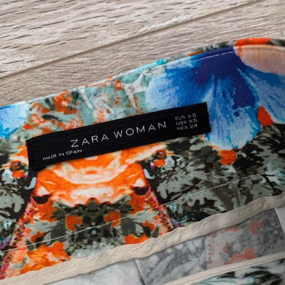 Zara mini skirt - Picture 2 of 3